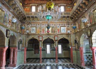 थार मरुस्थल का चूरू – रंगों की छटा बिखेरता शेखावाटी नगर चुरू का जैन मंदिर