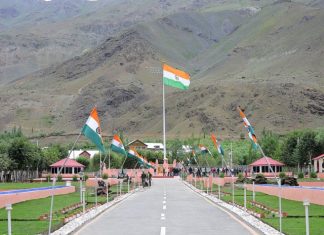द्रास युद्ध स्मारक – कारगिल – जहां भावनाएं हिलोरें मारती हैं द्रास युद्ध स्मारक - विजयपथ
