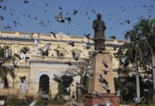 आजकल – दिल्ली पे लिखी एक कविता स्वामी श्रध्हानंद मूर्ति - पुरानी दिल्ली