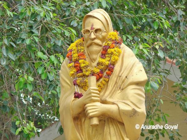 Vinoba Bhave's Statue at Pochampally