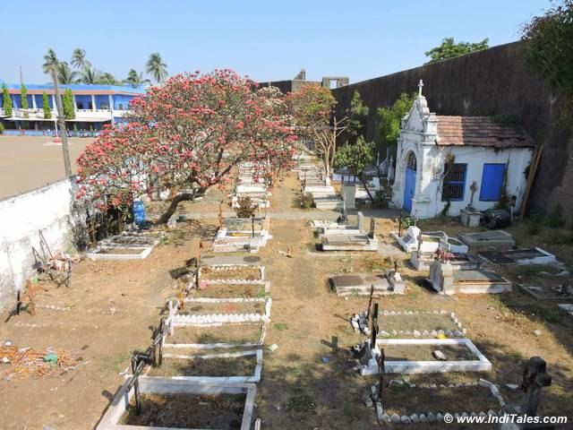 Cemetery at Saint Jerome Fort, Daman