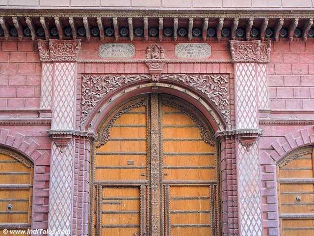 Intricate artwork on the walls and doors of Bikaner Havelis