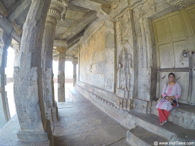 Pillars of Chaturmukha Basadi